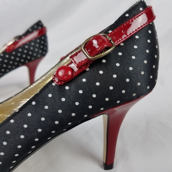 Rockabilly Pin Up Pumps Heels Steve Madden Luvvy - Picture 3 of 8